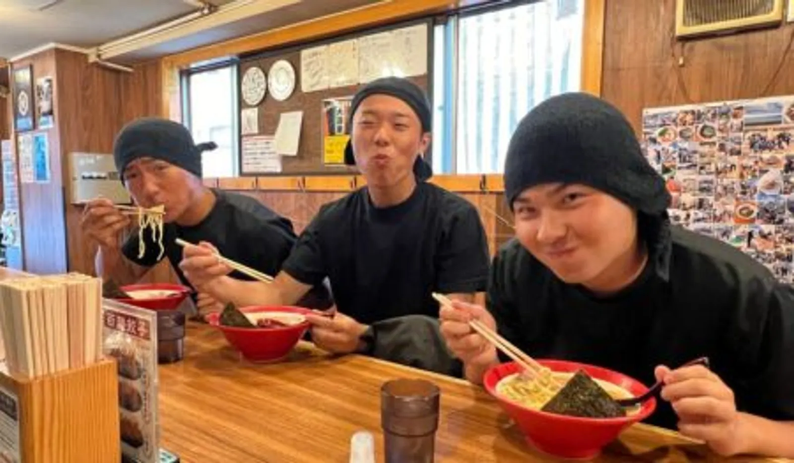 豚骨醤油ラーメン 百麺 板橋店の画像2