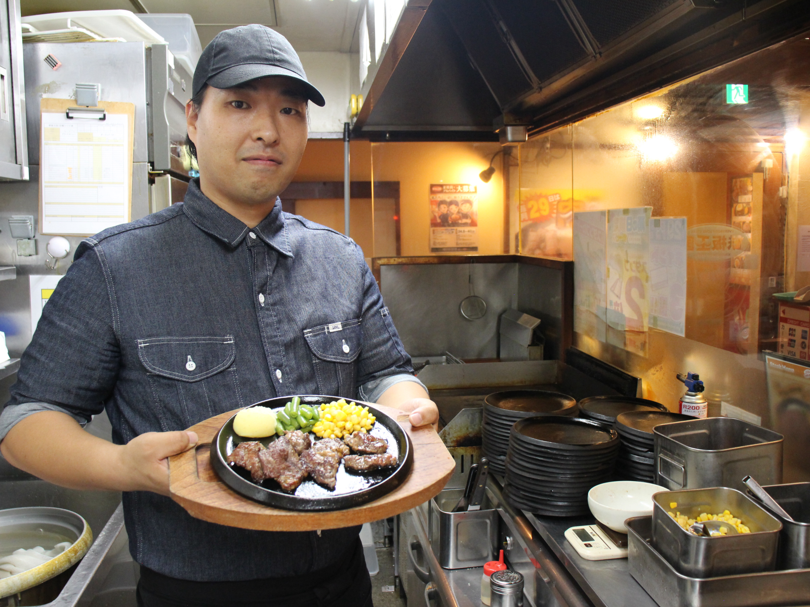 ステーキ・ハンバーグ 鉄板王国 秋葉原店の画像2