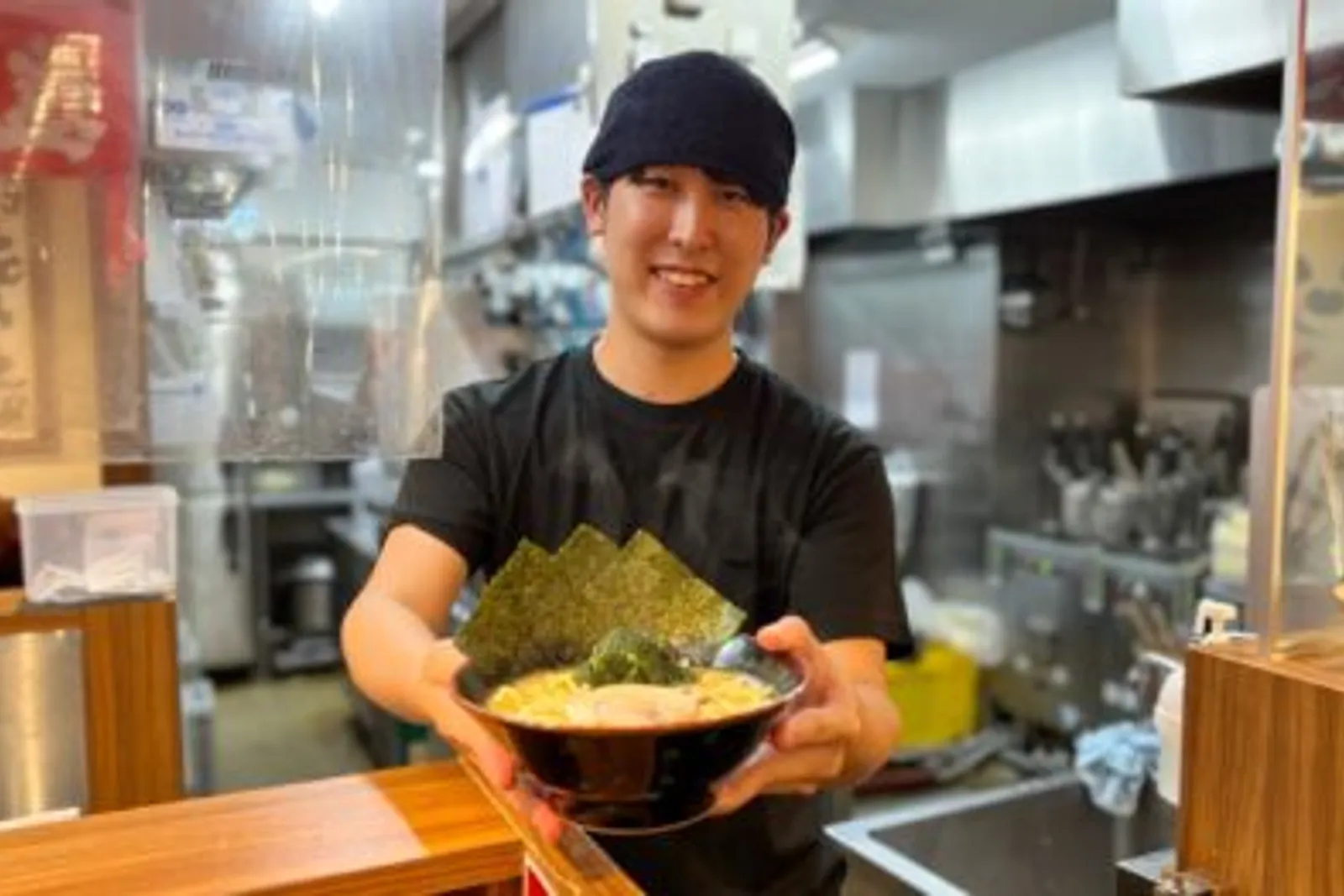横浜家系ラーメン 豊島家 豊島店