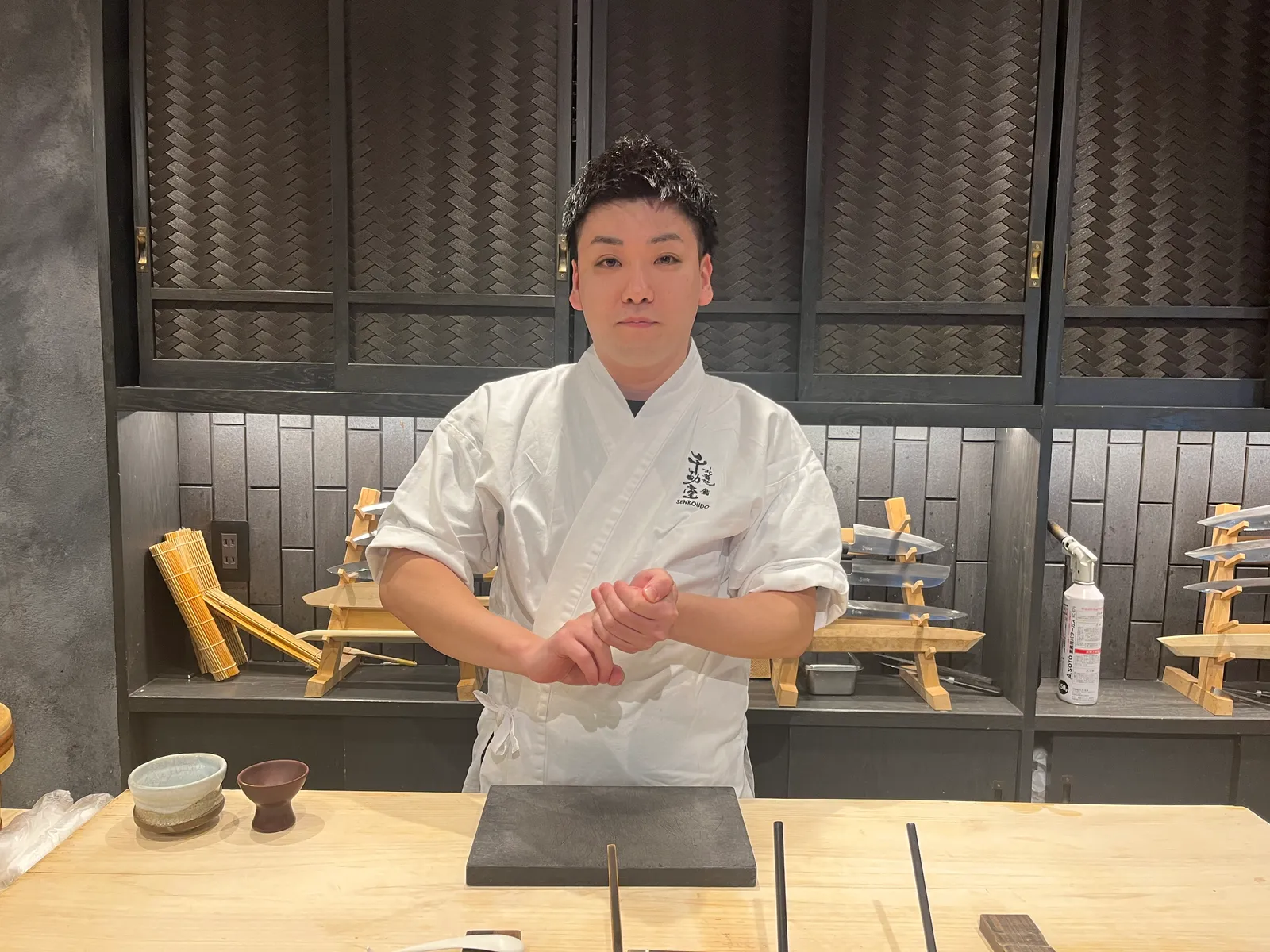 寿司 梅田酒場 すし金 ホワイティうめだ店の画像1