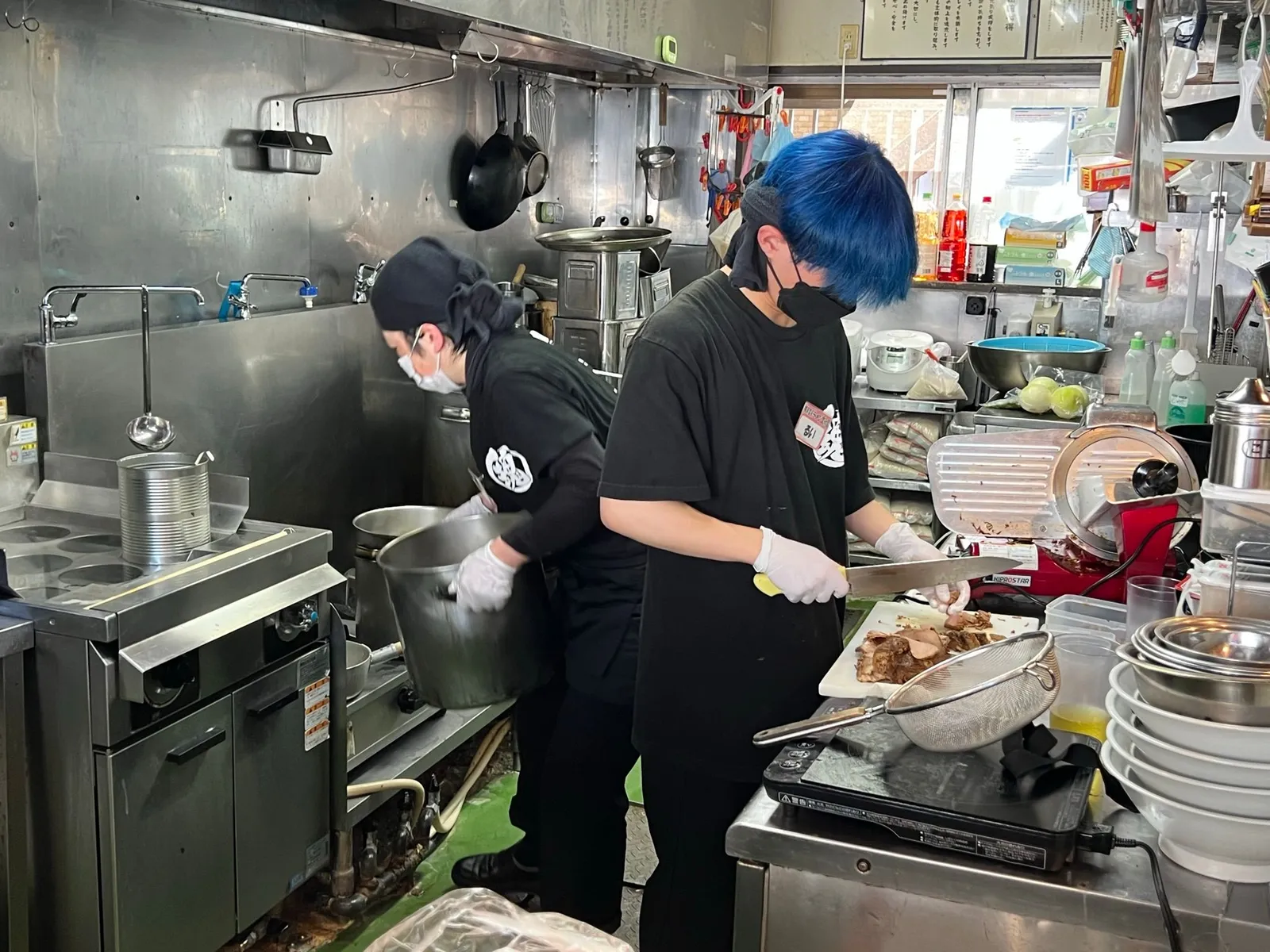 横浜家系ラーメン 大和家 万願寺店の画像2