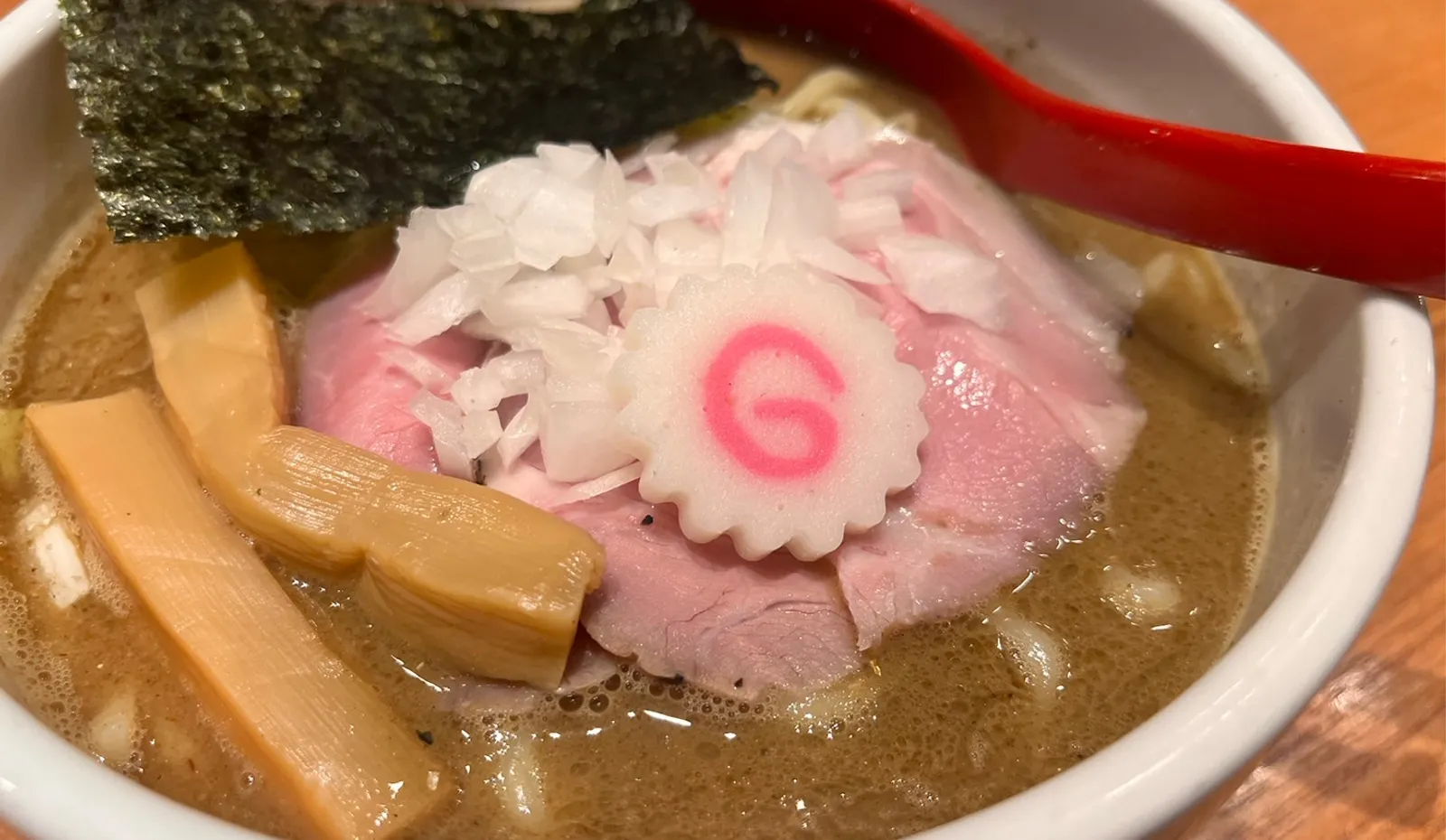 煮干しラーメン 煮干中華そば鈴蘭 新宿店の画像2