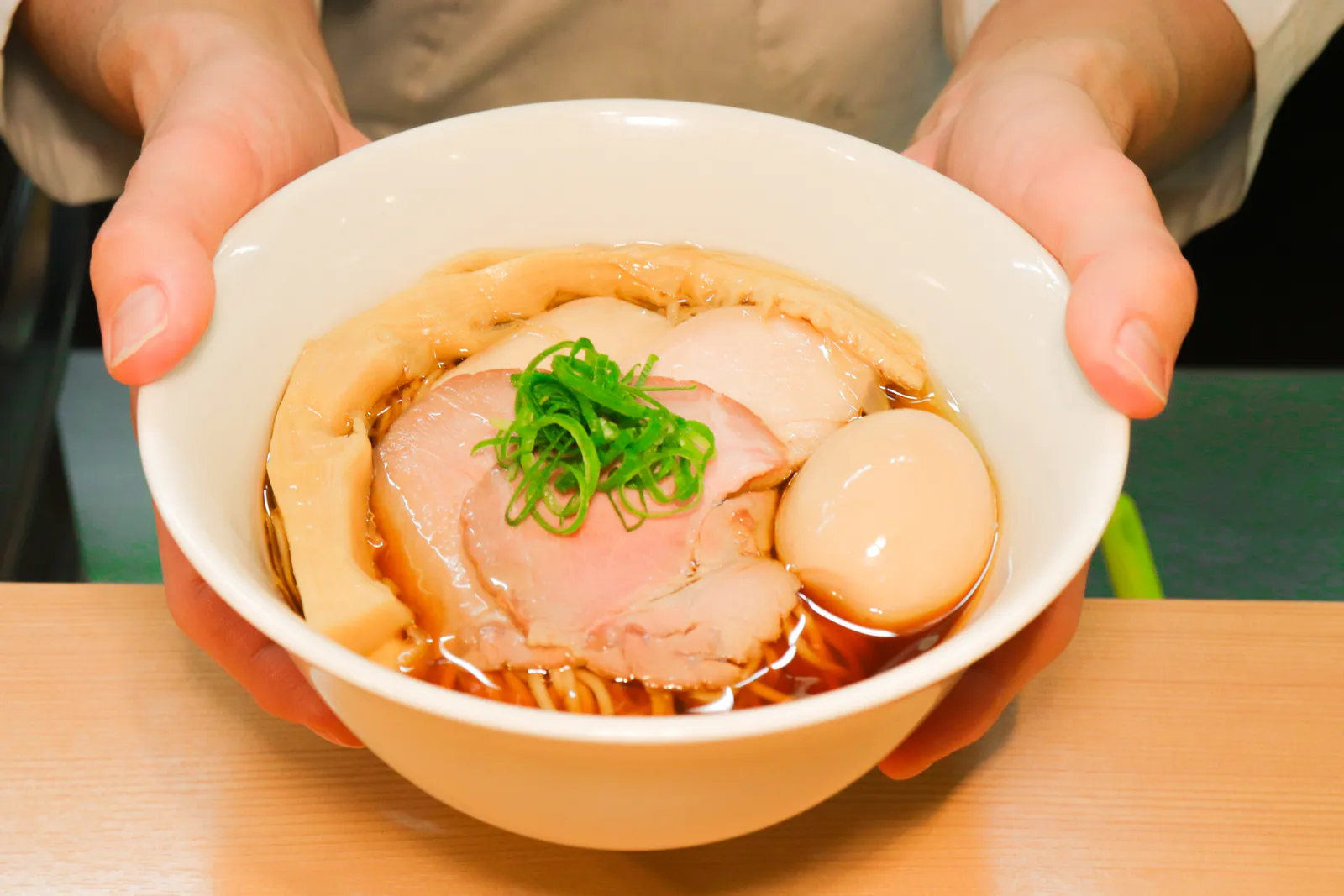 醤油ラーメン らぁ麺 はやし田 赤羽店の画像1