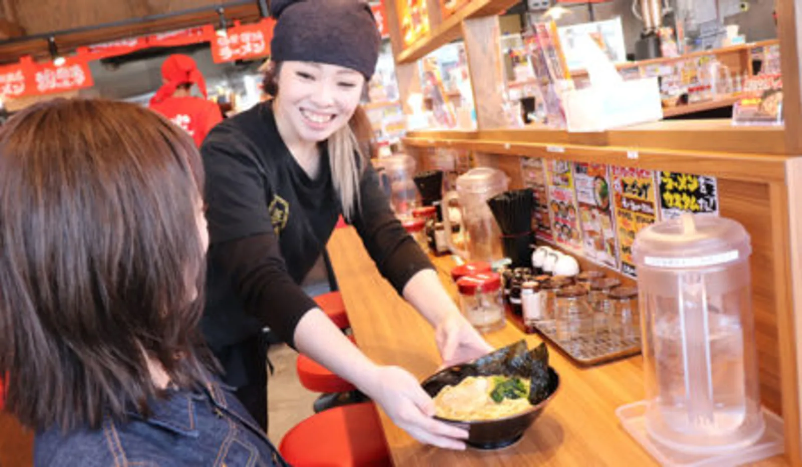 横浜家系ラーメン 壱角家 池袋西口店の画像2