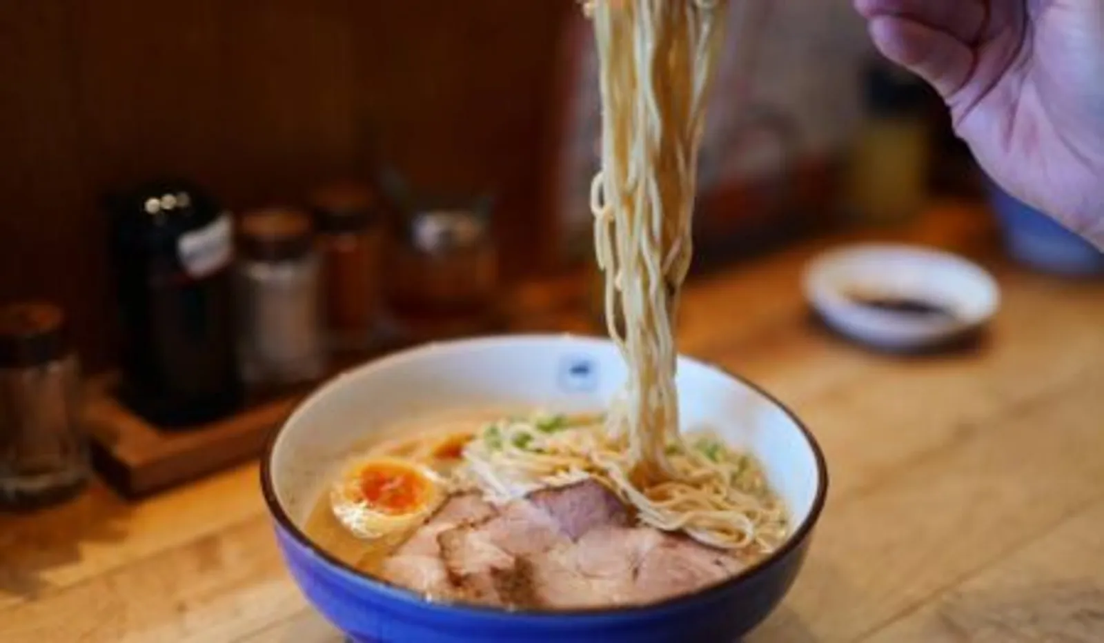 麺や輝 大阪本店の画像1