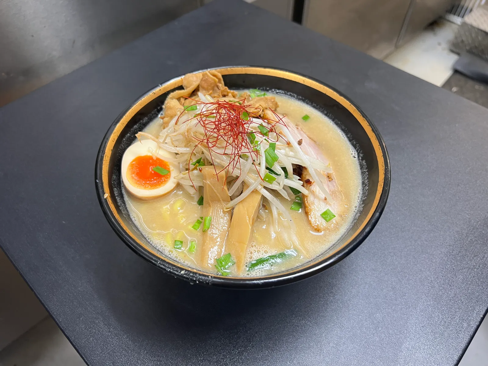 味噌ラーメン MISO HANAMICHI 北参道本店の画像2