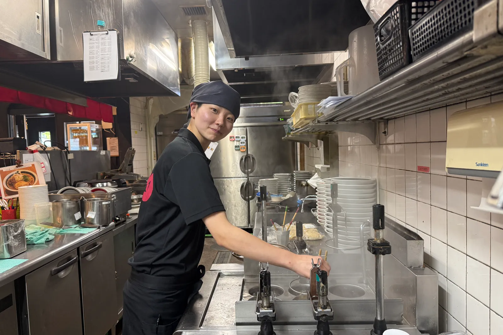 ラーメン とんこつ鶏ガラ醤油 ばり馬のイメージ