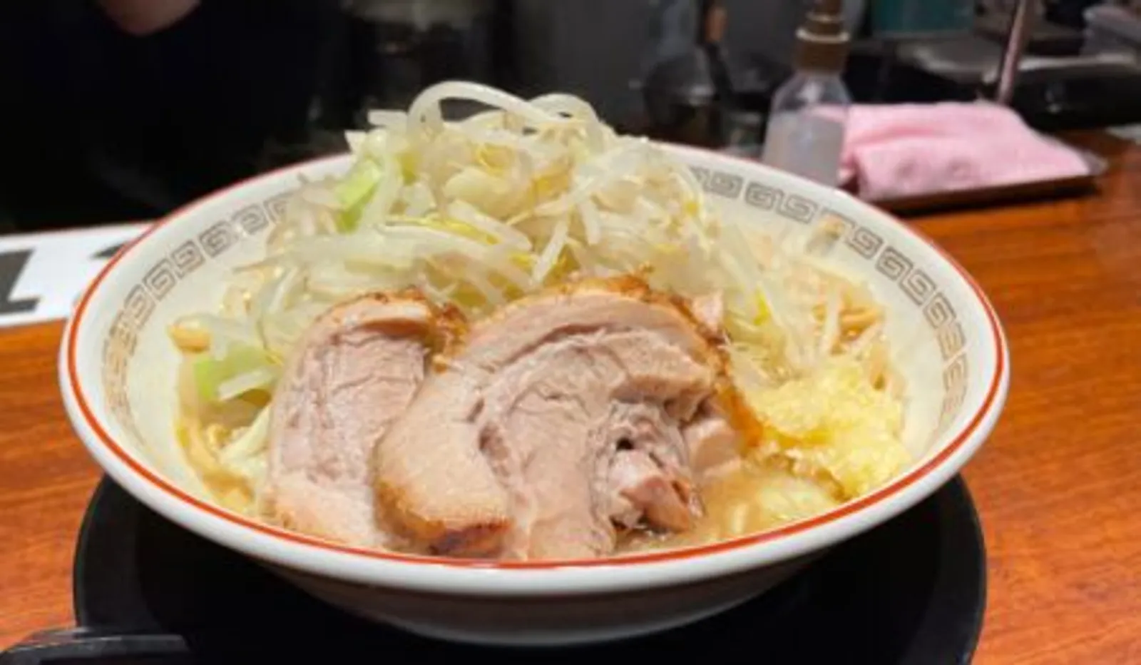 ラーメン 豚山 関内店の画像2