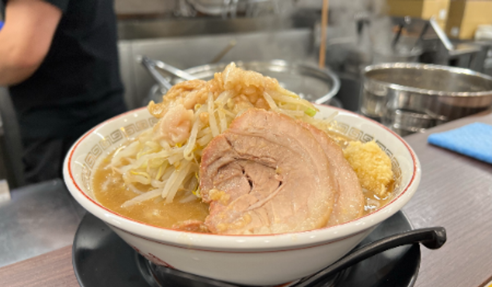 ラーメン 豚山 横浜西口店の画像1