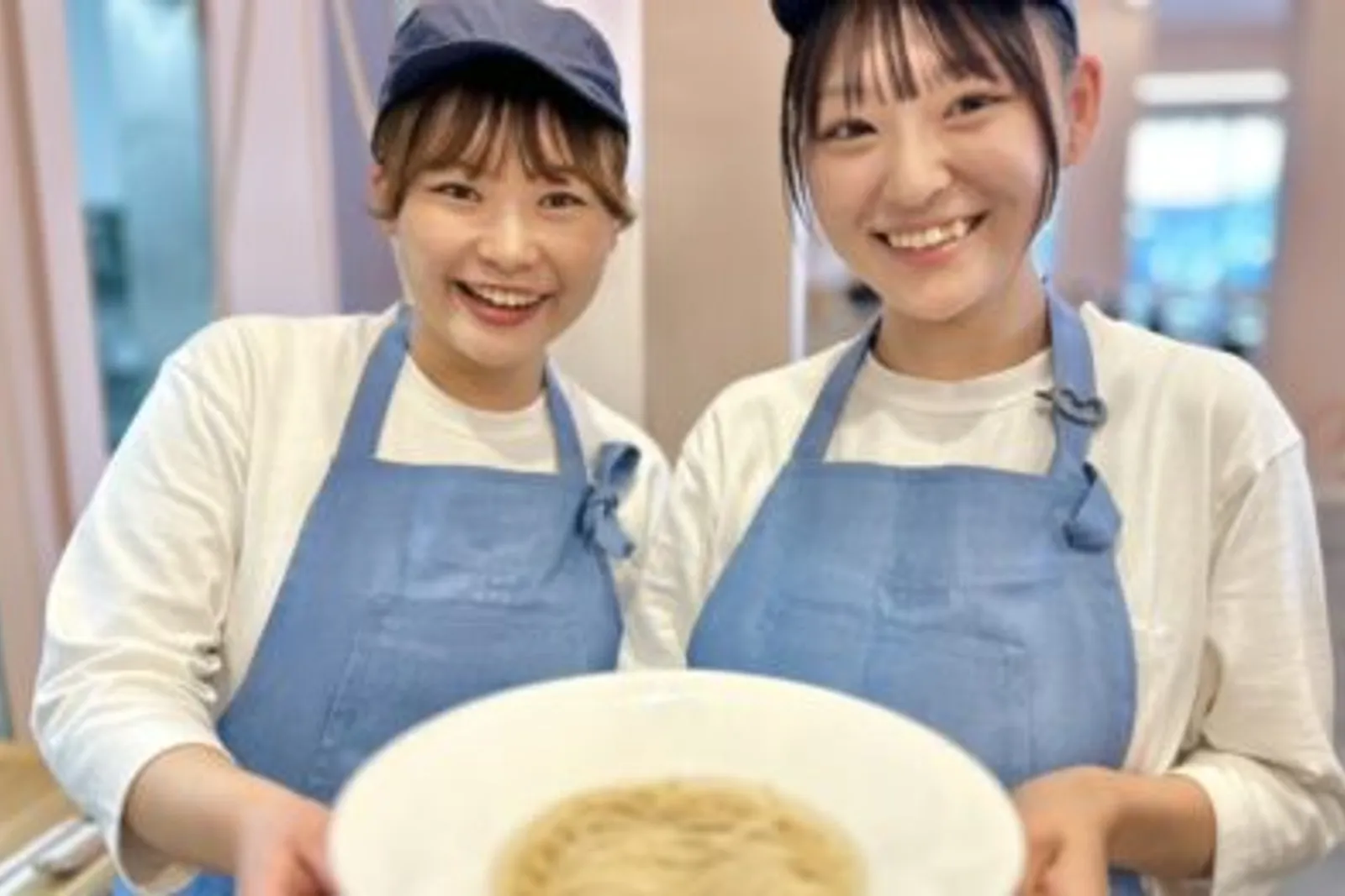 鶏白湯ラーメン 鶏塩麺 リオン 宇都宮鶴田店