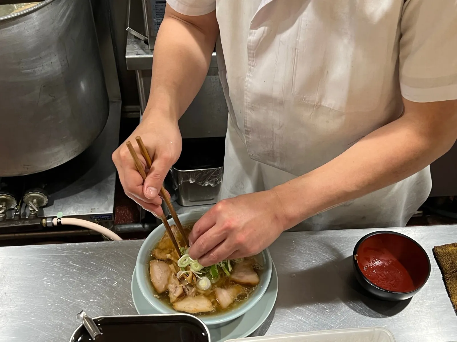 ラーメン・中華そば 新橋ニューともちん 神保町駅店の画像1