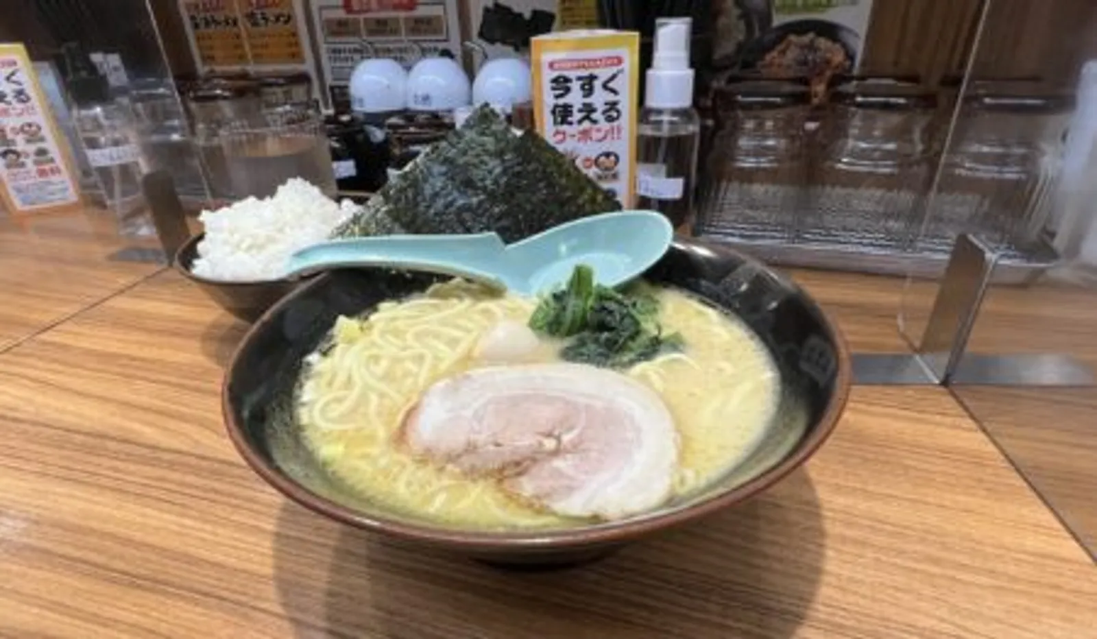 横浜家系ラーメン 壱角家 西葛西駅前店の画像1
