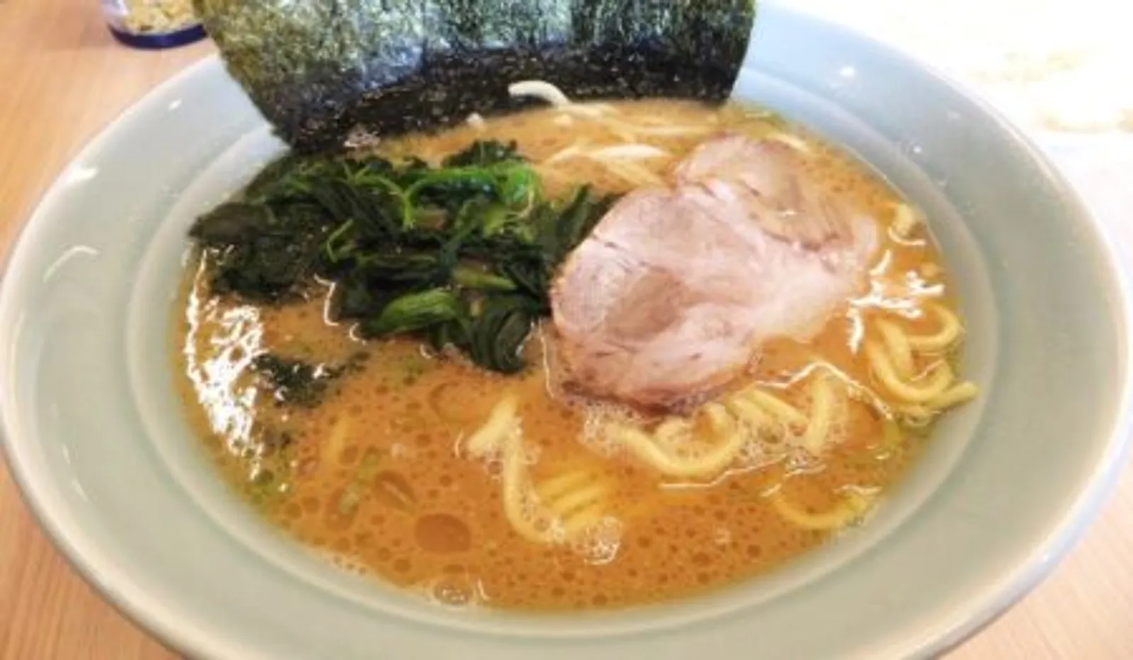 横浜家系ラーメン 銀家 札幌宮の森本店の画像1