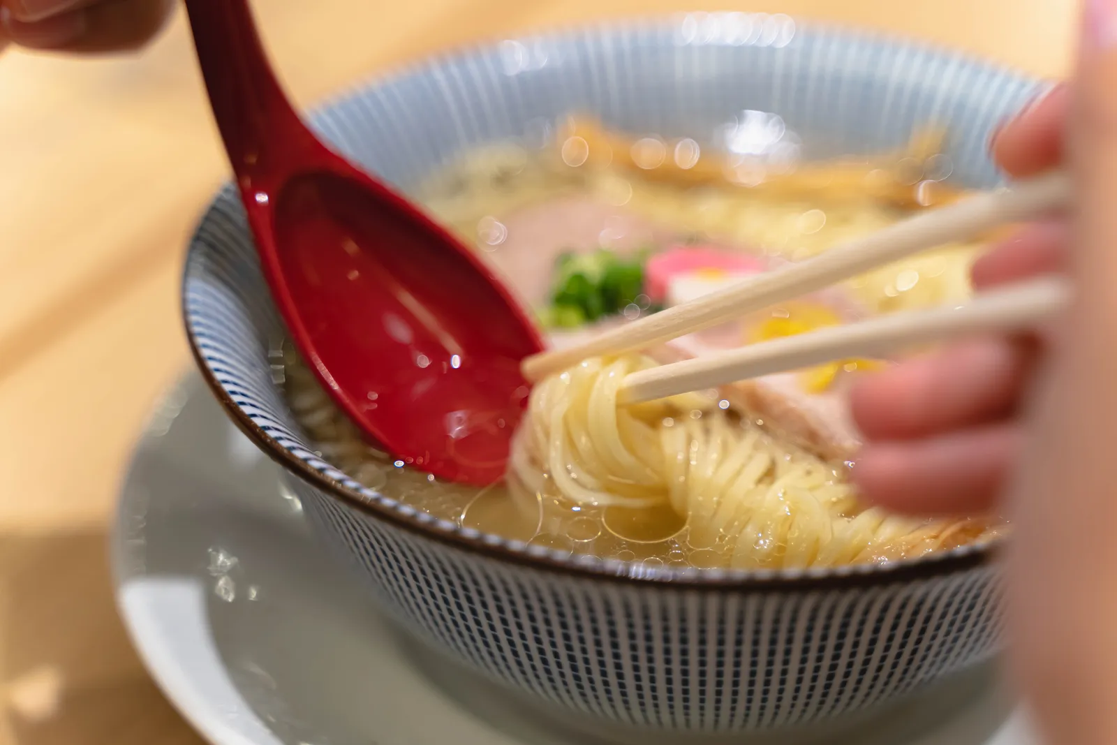 塩ラーメン 鯛塩そば灯花 阪急西宮ガーデンズ店の画像1