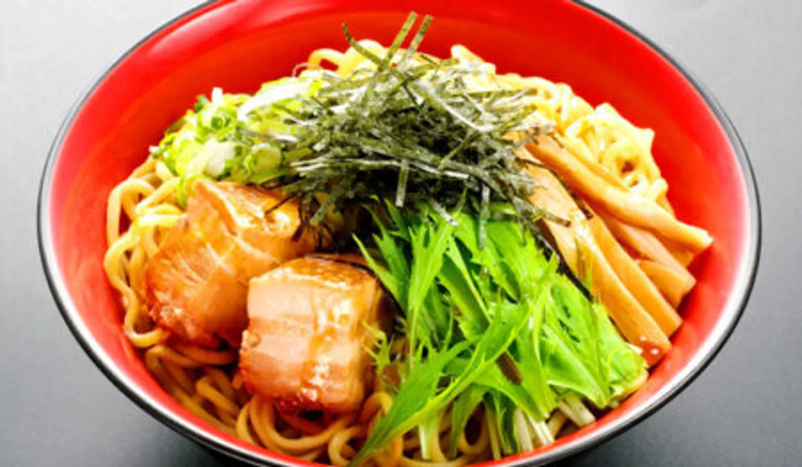 油そば総本店 新宿東口アルタ裏店の画像1