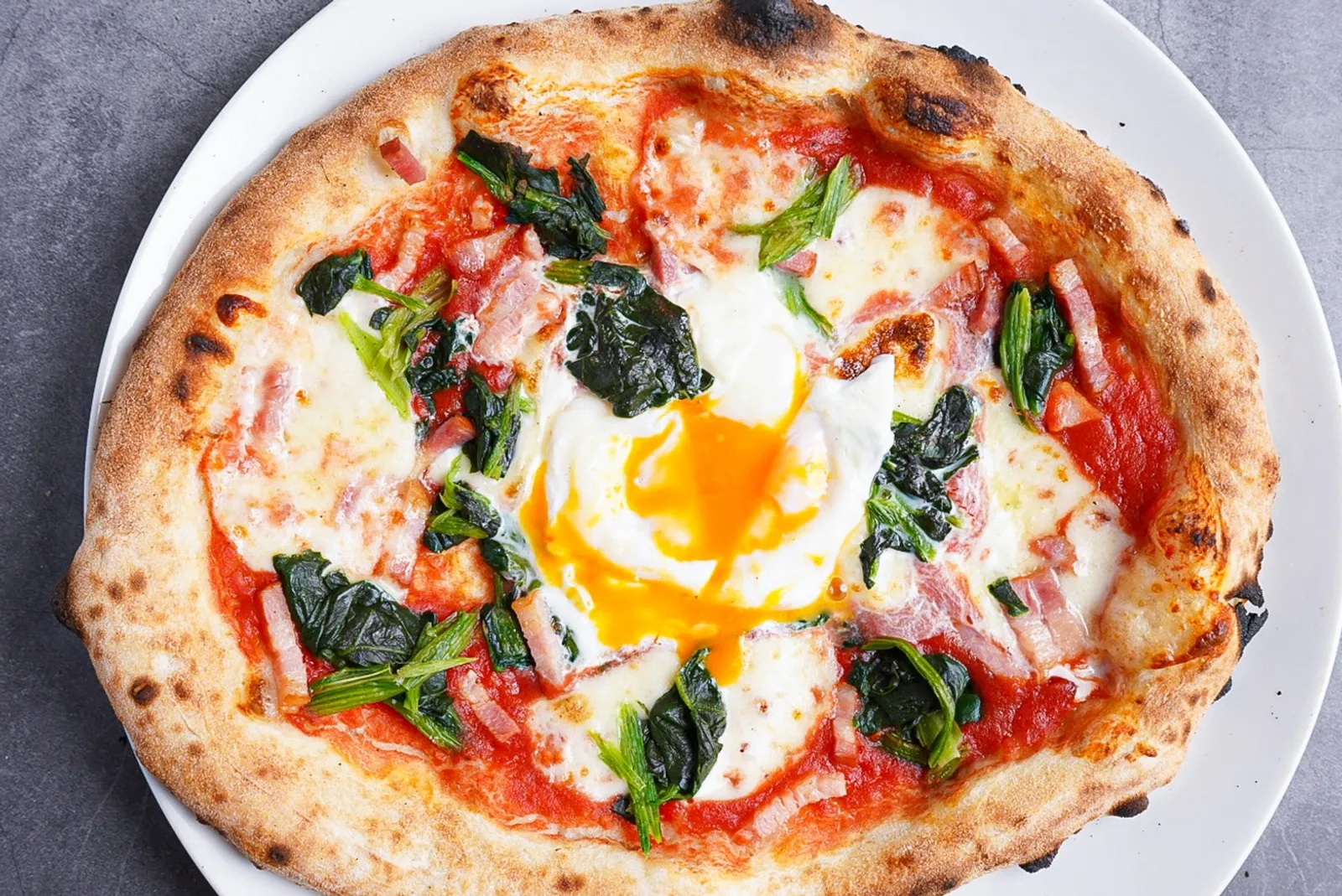 イタリアンバル 薪窯ピッツァとワイン酒場NADESHICO 草津店の画像2