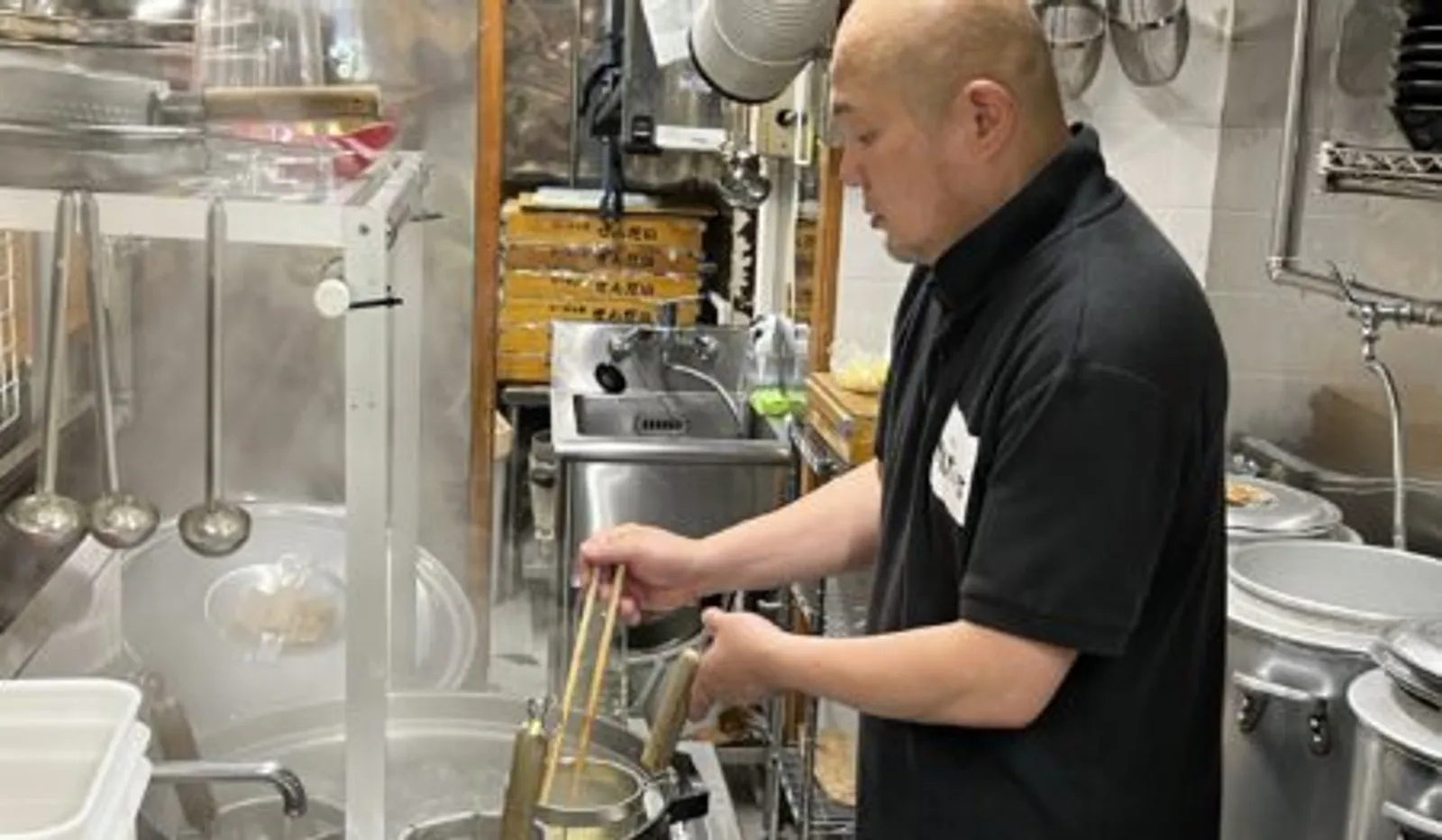 豚骨醤油ラーメン らーめん家せんだい 鶴ヶ峰本店の画像1