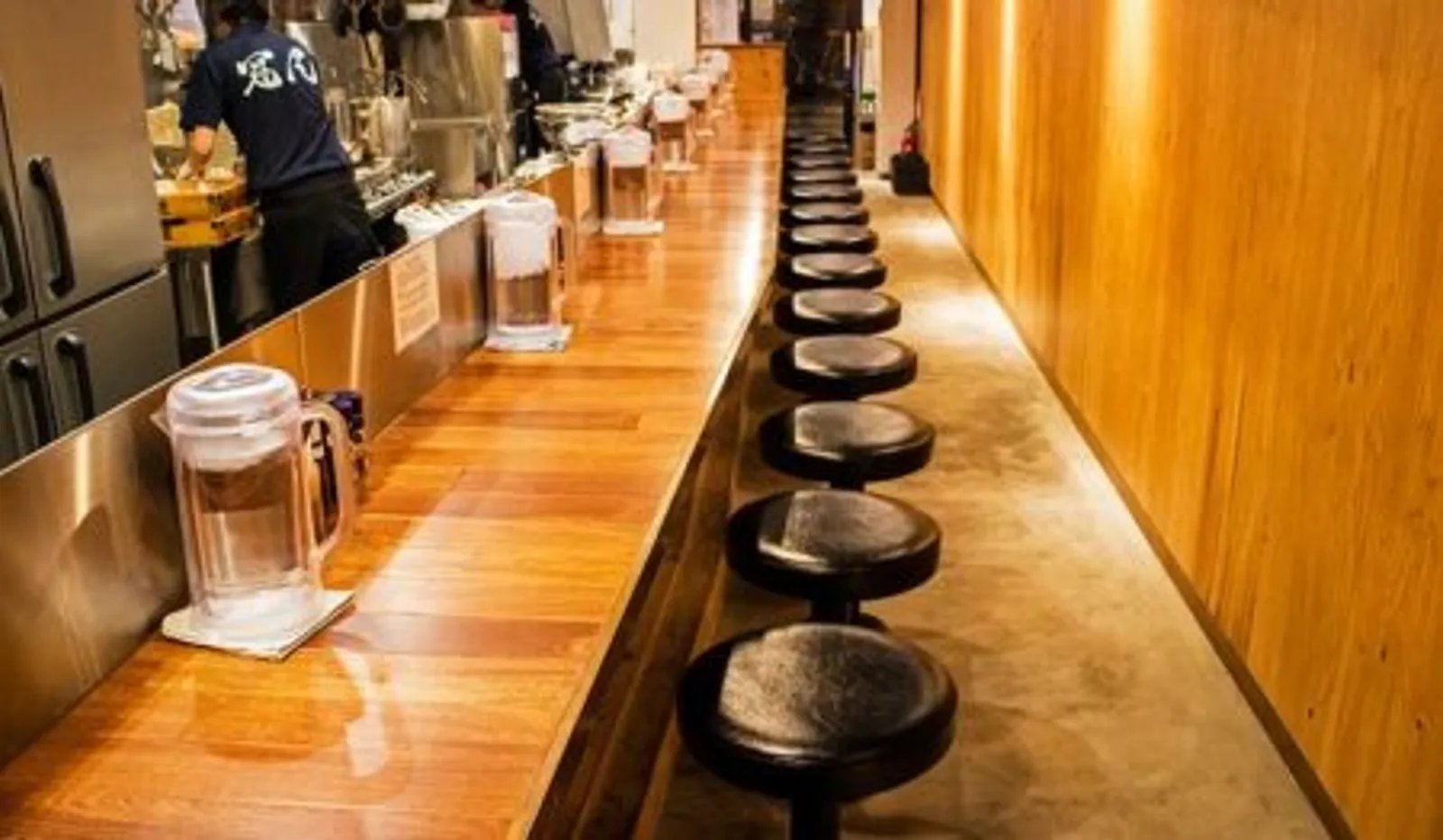 鶏専門ラーメン店 らぁめん冠尾 恵比寿店の画像2