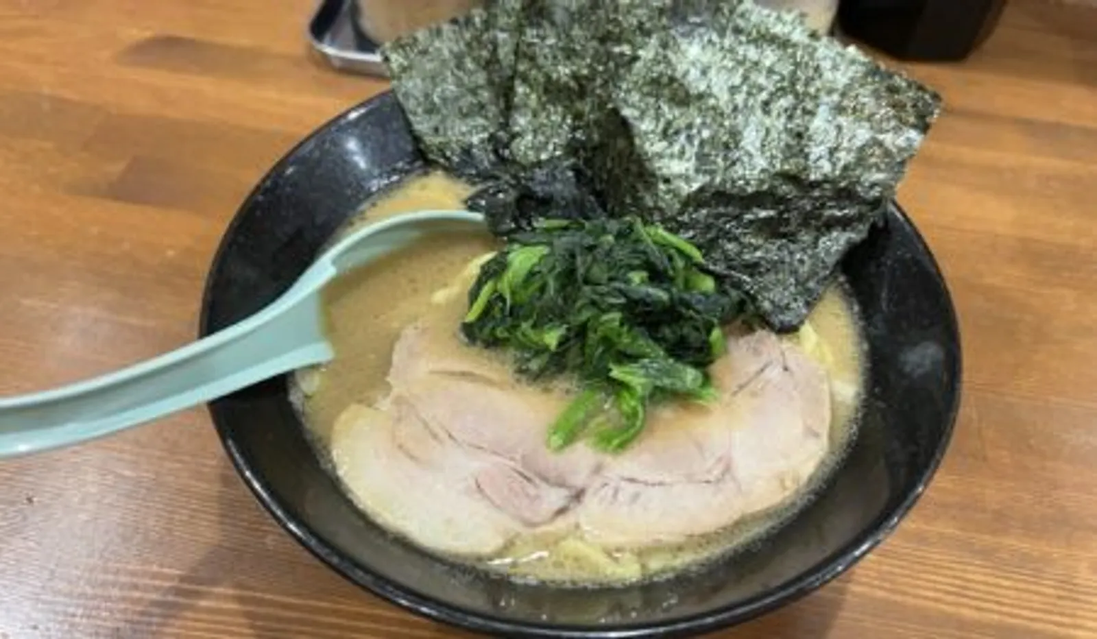 豚骨醤油ラーメン らーめん家せんだい 鶴ヶ峰本店の画像2