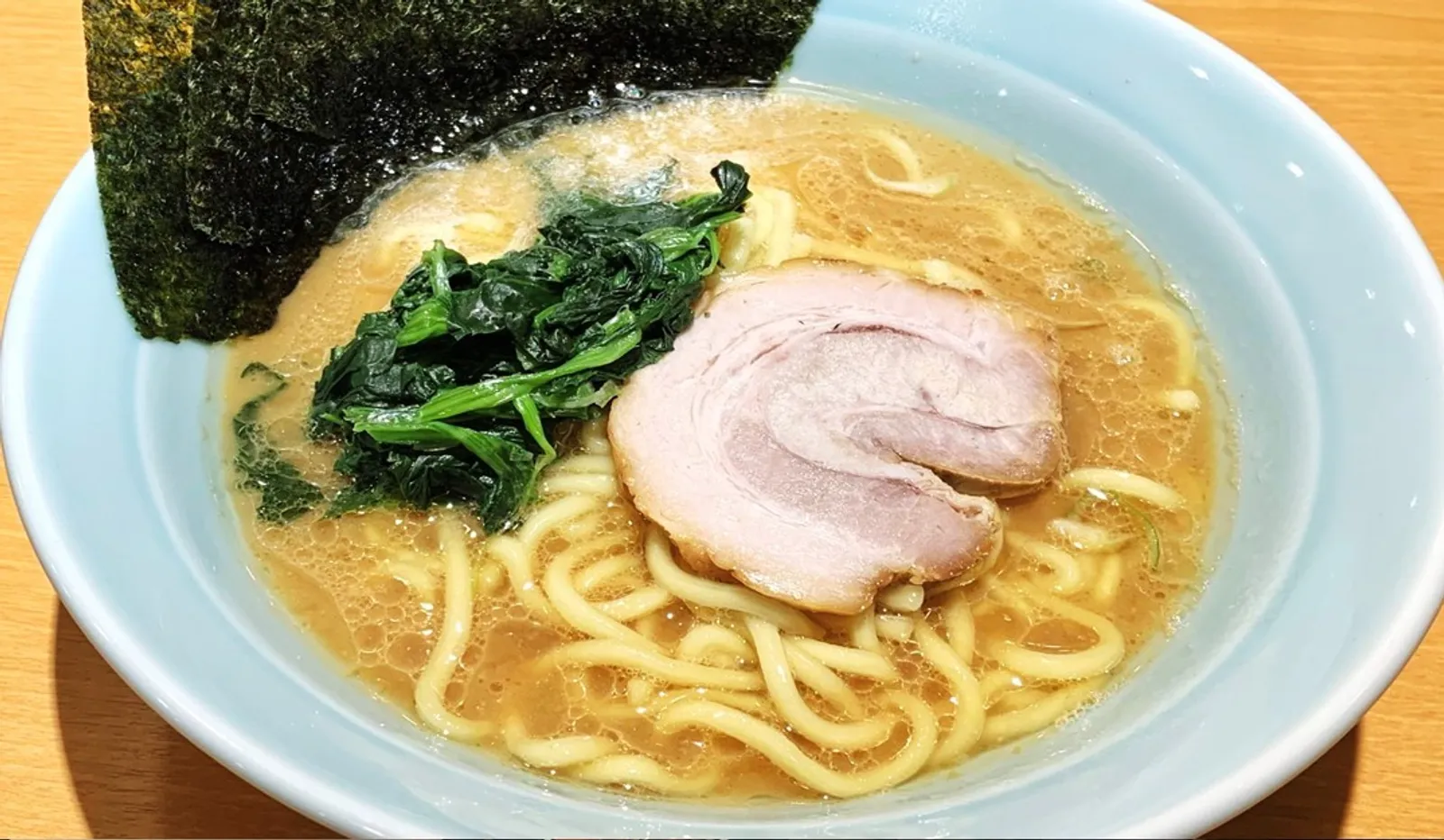 横浜家系ラーメン 銀家 戸塚店の画像1