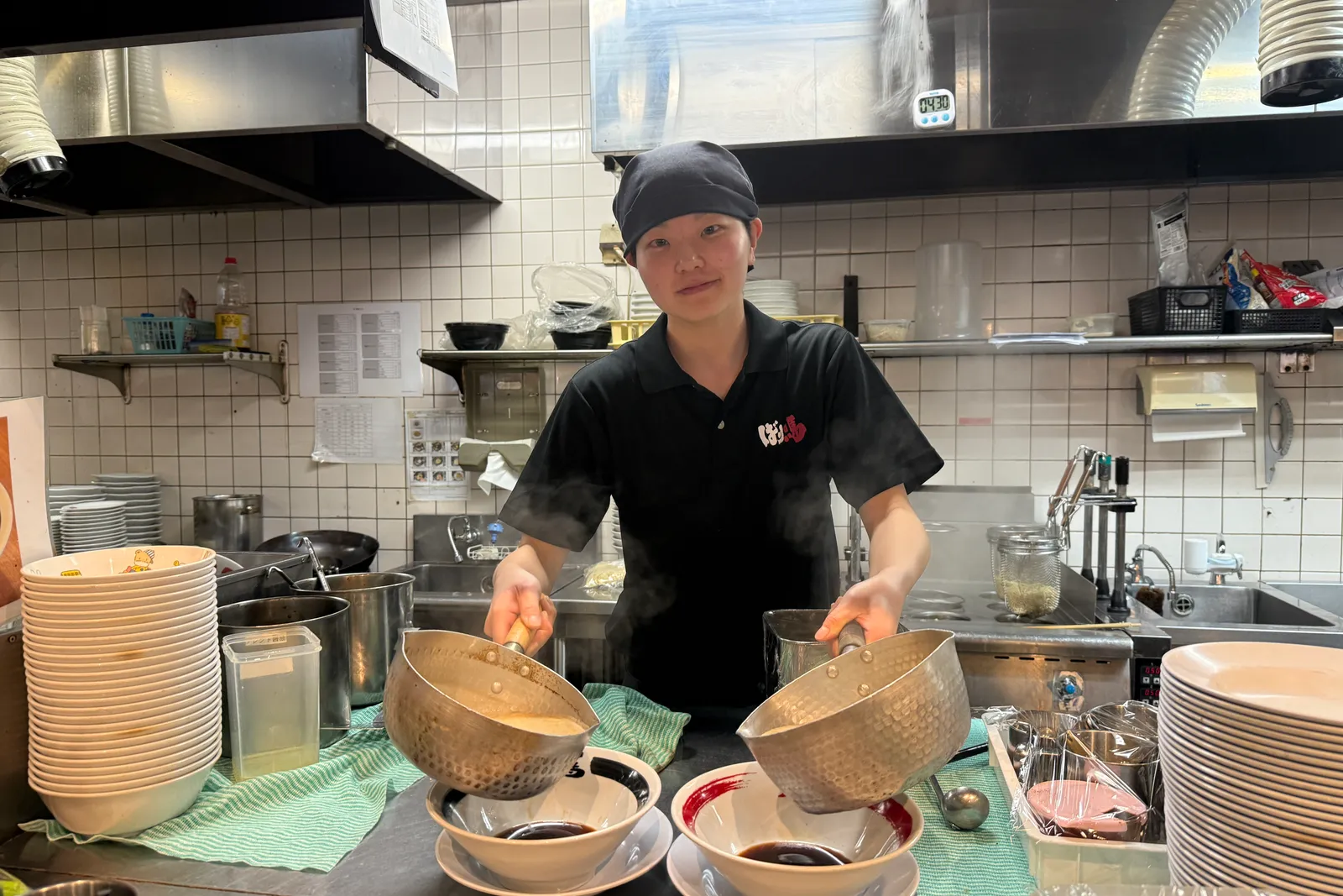 ラーメン とんこつ鶏ガラ醤油 ばり馬のイメージ