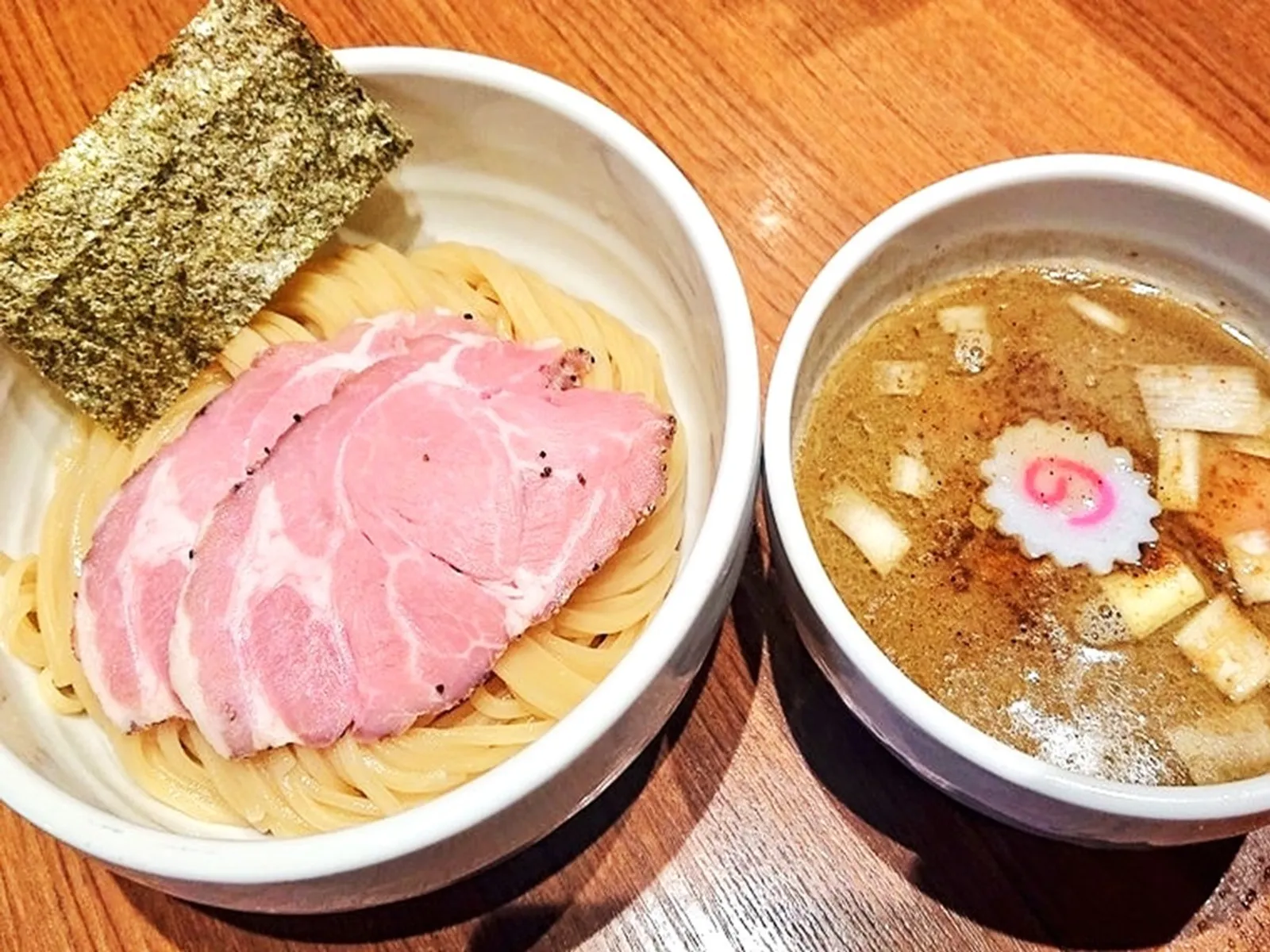 煮干しラーメン 煮干中華そば鈴蘭 新宿店の画像2