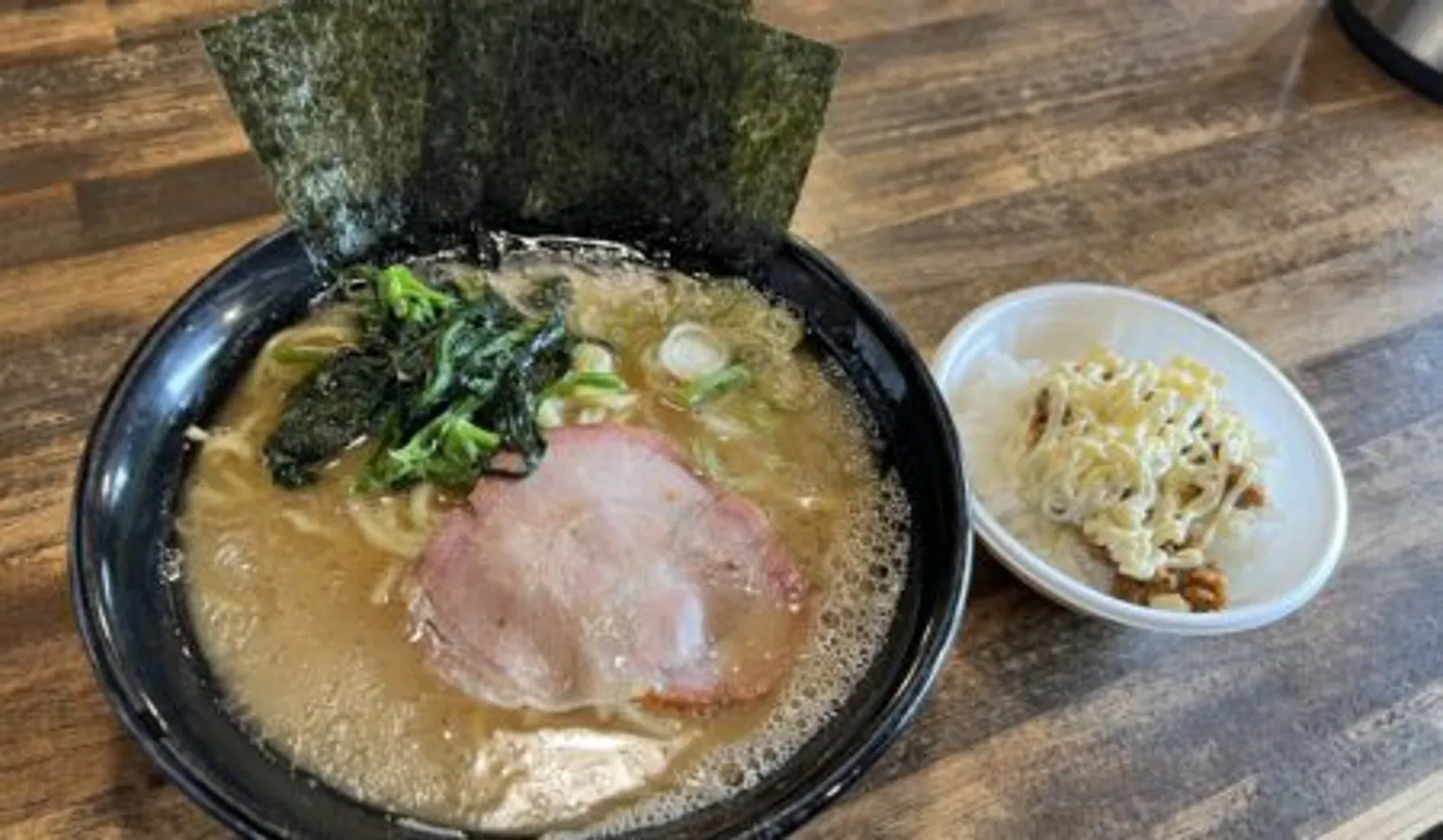 横浜ラーメン とんこつ家 鹿島店の画像1