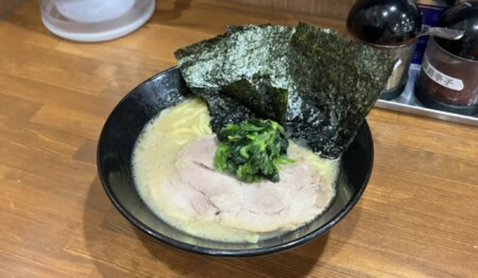 豚骨醤油ラーメン らーめん家せんだい 横浜駅西口店の画像2