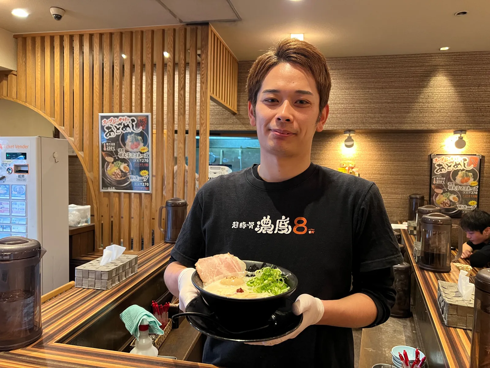 豚骨ラーメン 超豚骨濃度8 日本橋店の画像2
