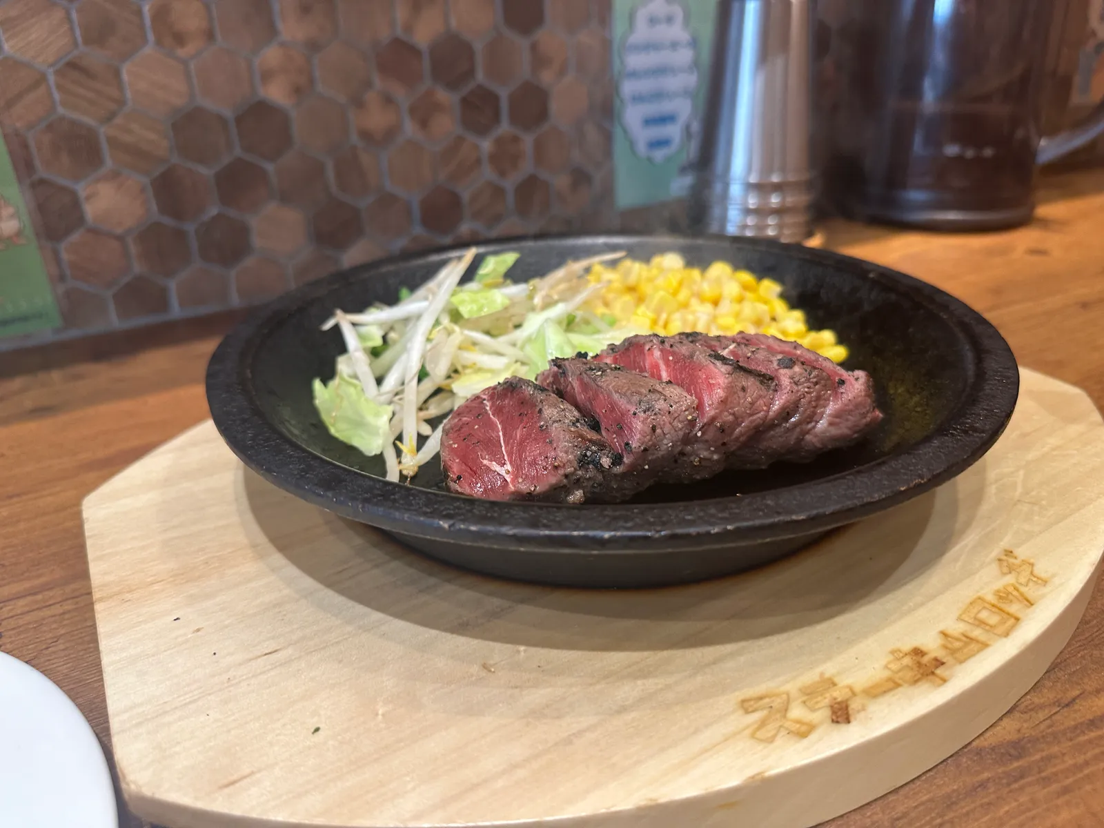 ステーキハウス  ステーキロッヂ シャポー市川店の画像1