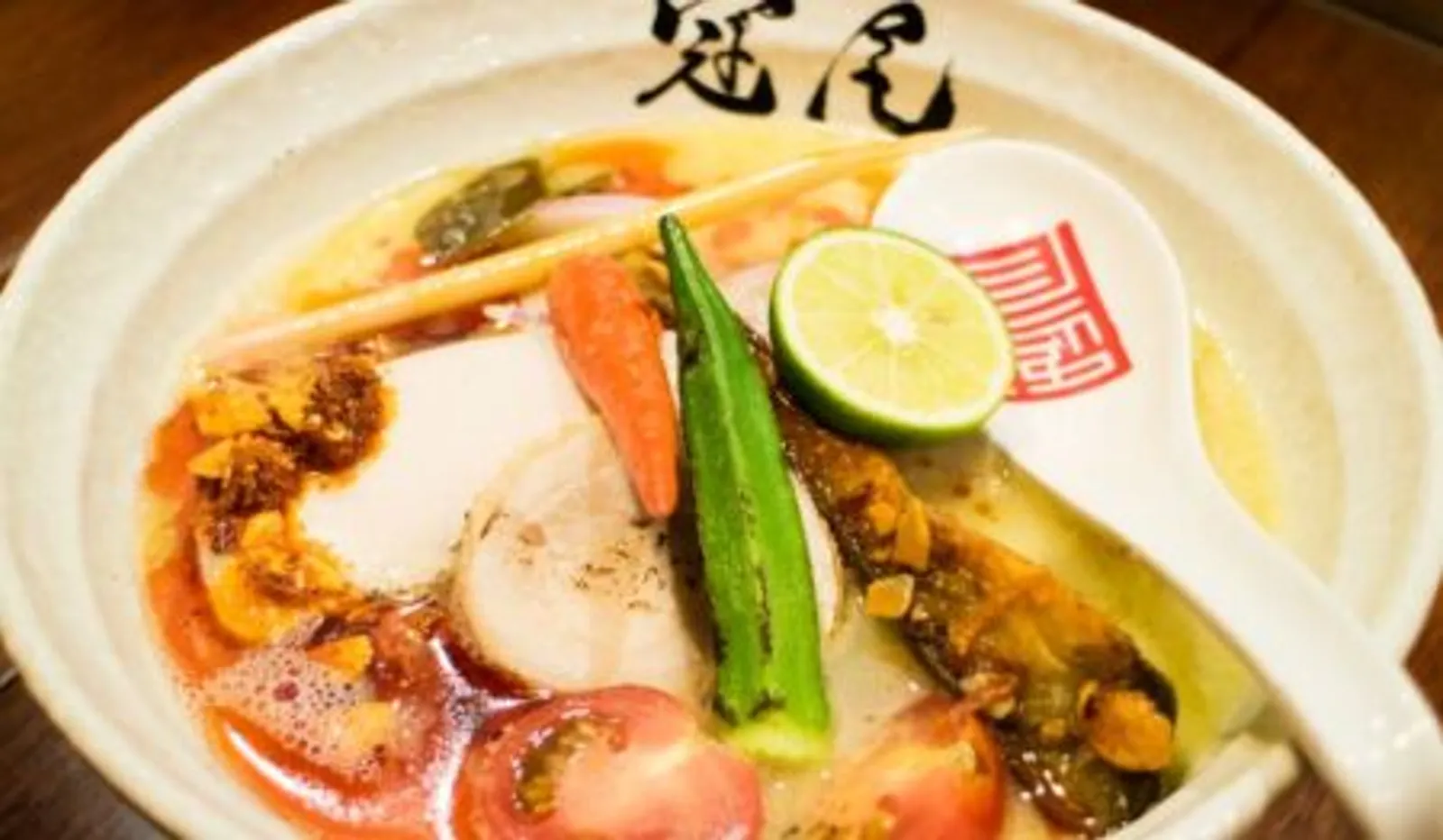 鶏専門ラーメン店 らぁめん冠尾 恵比寿店の画像1