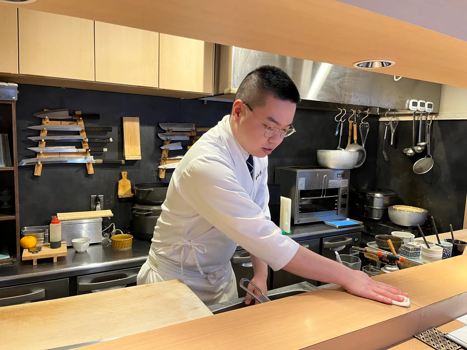 寿司 鮨仙酢 本店 大阪駅前の画像1